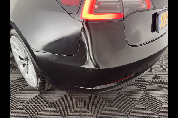 Tesla Model 3 Standard RWD Plus 60 kWh [3-Fase-11kW] {SoH-90%} (INCL-BTW) Aut. *PANO | AUTOPILOT | LEATHER | KEYLESS | FULL-LED | MEMORY-PACK | TOPVIEW | DAB | CARPLAY | DIGI-COCKPIT | LANE-ASSIST | HEATED- COMFORTSEATS | 19"ALU*