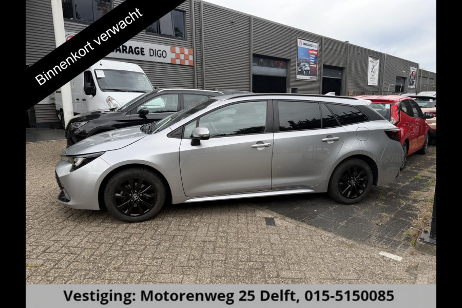 Toyota Corolla Touring Sports 1.8 HYBRID 140PK SILVERLINE ACTIVE GARANTIE 2034 ! . NAVIGATIE . ADAPTIEVE CRUISE CONTROLE . ACHTERUITRIJ CAMERA .