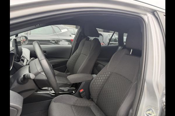 Toyota Corolla Touring Sports 1.8 HYBRID 140PK SILVERLINE ACTIVE GARANTIE 2034 ! . NAVIGATIE . ADAPTIEVE CRUISE CONTROLE . ACHTERUITRIJ CAMERA .