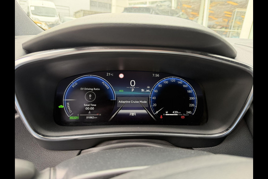Toyota Corolla Touring Sports 1.8 HYBRID 140PK SILVERLINE ACTIVE GARANTIE 2034 ! . NAVIGATIE . ADAPTIEVE CRUISE CONTROLE . ACHTERUITRIJ CAMERA .