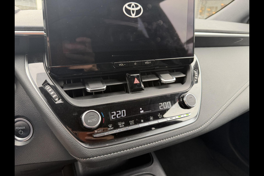 Toyota Corolla Touring Sports 1.8 HYBRID 140PK SILVERLINE ACTIVE GARANTIE 2034 ! . NAVIGATIE . ADAPTIEVE CRUISE CONTROLE . ACHTERUITRIJ CAMERA .