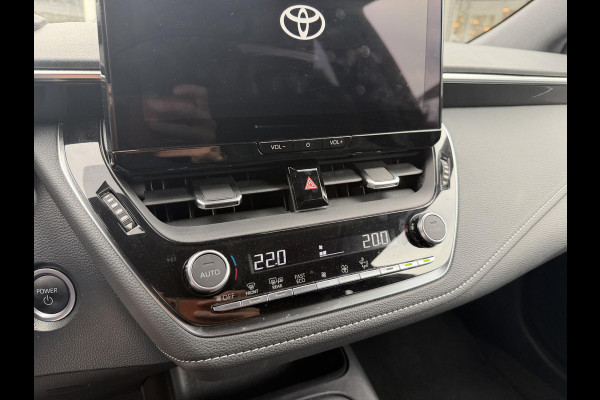Toyota Corolla Touring Sports 1.8 HYBRID 140PK SILVERLINE ACTIVE GARANTIE 2034 ! . NAVIGATIE . ADAPTIEVE CRUISE CONTROLE . ACHTERUITRIJ CAMERA .