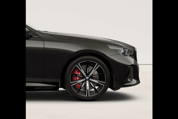 BMW 5 Serie Touring 550e xDrive - M-Sport Pro - Pano - Bowers & Wilkins - Onderstel Prof