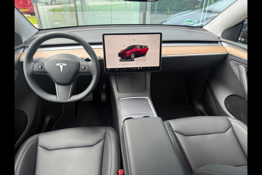 Tesla Model Y Long Range AWD 75 kWh - Automaat - Leder - Trekhaak - Org.NL