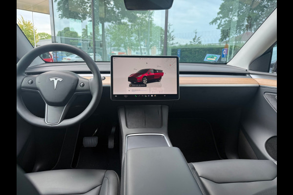 Tesla Model Y Long Range AWD 75 kWh - Automaat - Leder - Trekhaak - Org.NL