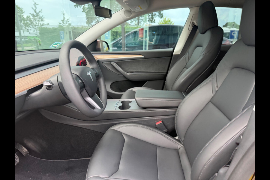 Tesla Model Y Long Range AWD 75 kWh - Automaat - Leder - Trekhaak - Org.NL