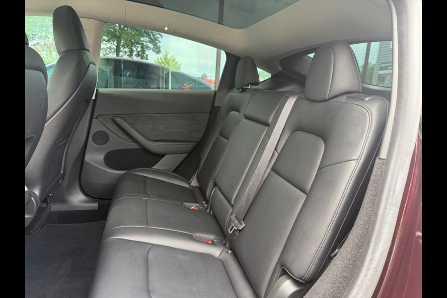 Tesla Model Y Long Range AWD 75 kWh - Automaat - Leder - Trekhaak - Org.NL
