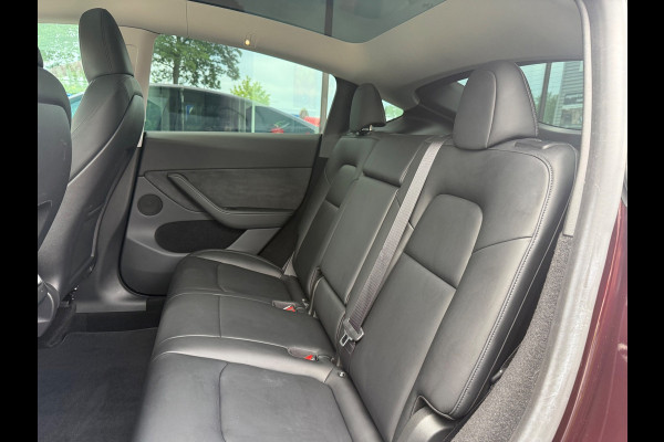 Tesla Model Y Long Range AWD 75 kWh - Automaat - Leder - Trekhaak - Org.NL