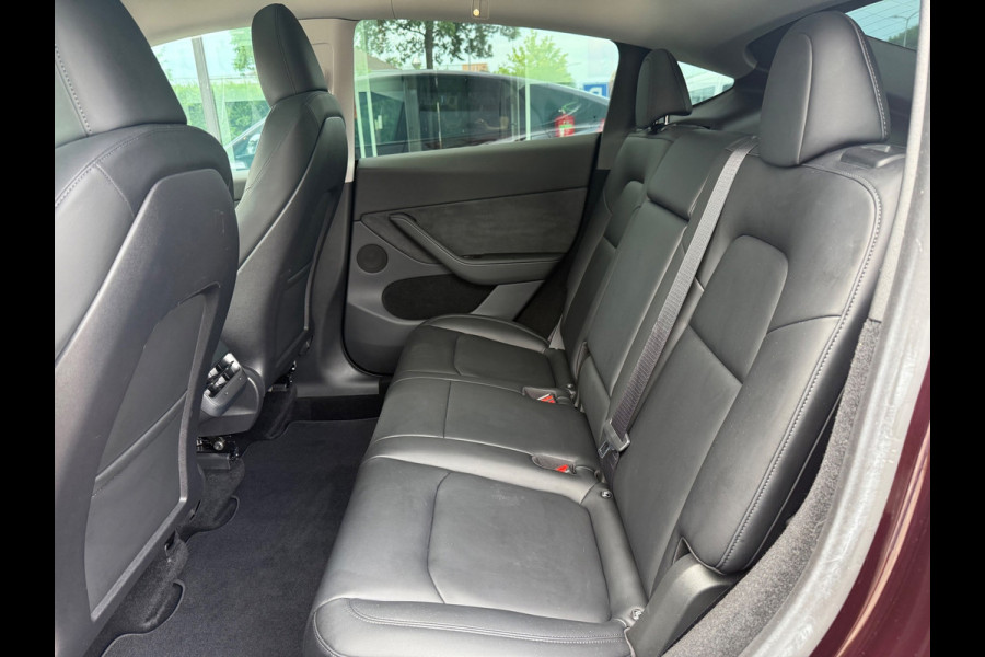 Tesla Model Y Long Range AWD 75 kWh - Automaat - Leder - Trekhaak - Org.NL