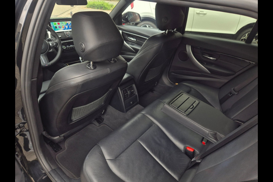 BMW 3 Serie Touring 320i M Sport B48 6WB Apple CarPlay Trekhaak Shadowline GR Navi Touch Angle 320i Corporate Lease High Executive