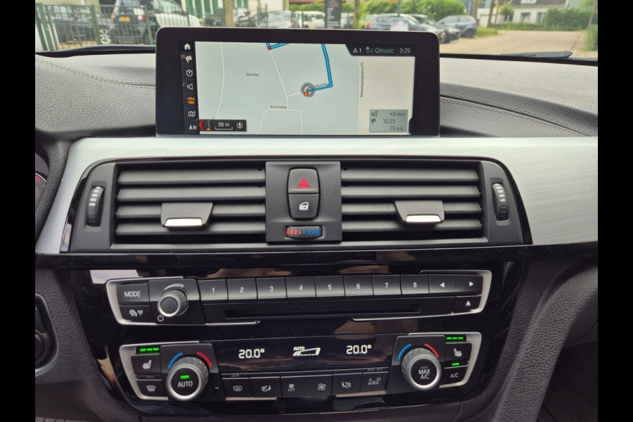 BMW 3 Serie Touring 320i M Sport B48 6WB Apple CarPlay Trekhaak Shadowline GR Navi Touch Angle 320i Corporate Lease High Executive
