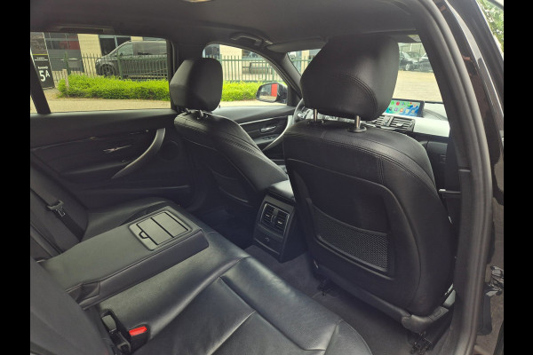 BMW 3 Serie Touring 320i M Sport B48 6WB Apple CarPlay Trekhaak Shadowline GR Navi Touch Angle 320i Corporate Lease High Executive