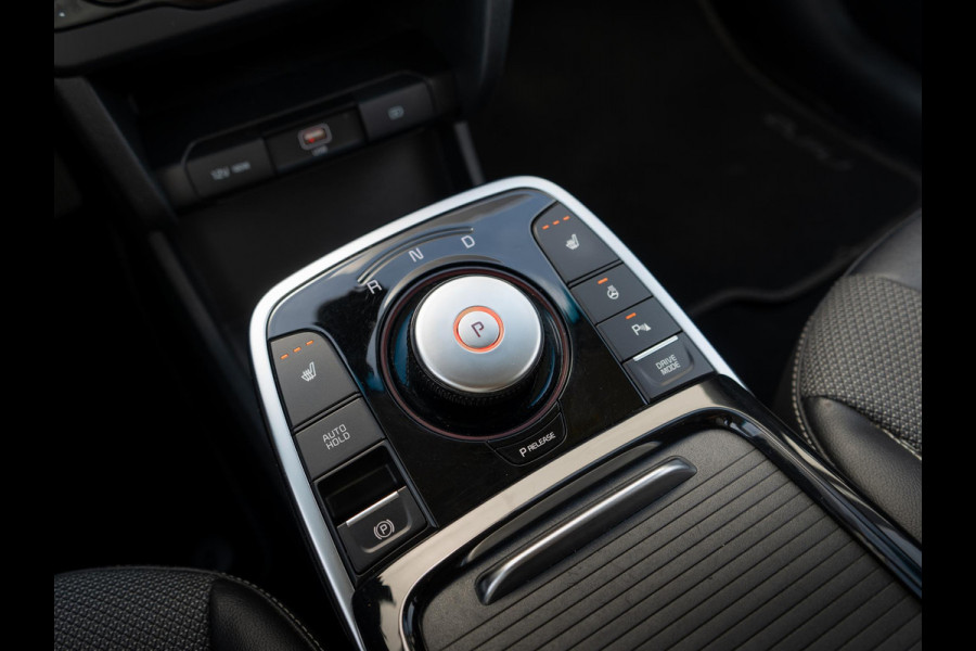 Kia e-Niro DynamicPlusLine 64 kWh | Stoel en stuurverwarming | Navi | PDC | Climne control |
