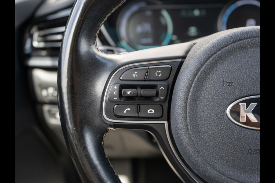 Kia e-Niro DynamicPlusLine 64 kWh | Stoel en stuurverwarming | Navi | PDC | Climne control |