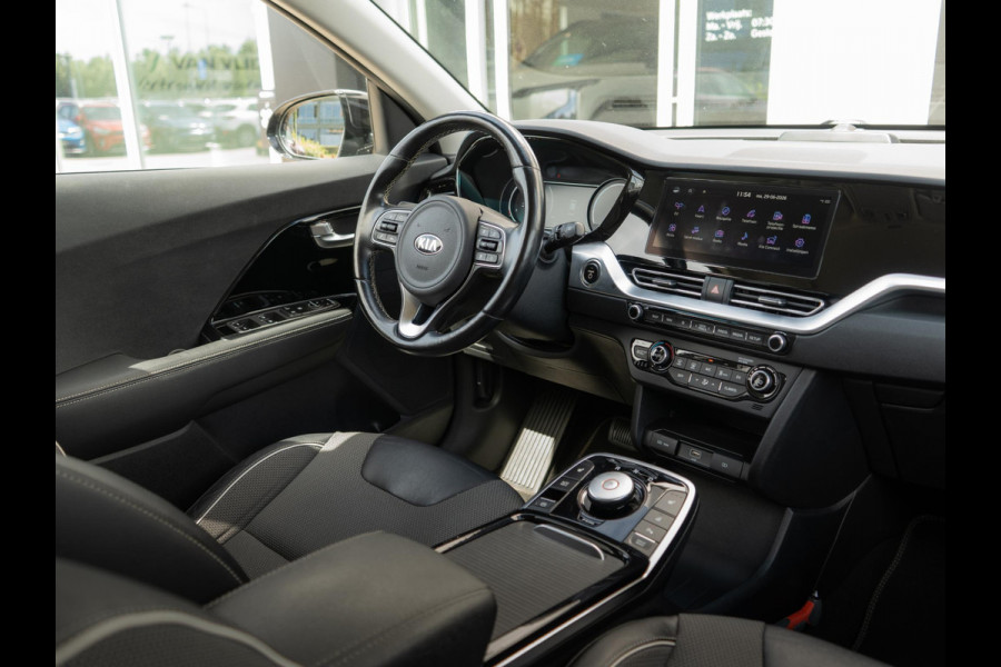 Kia e-Niro DynamicPlusLine 64 kWh | Stoel en stuurverwarming | Navi | PDC | Climne control |