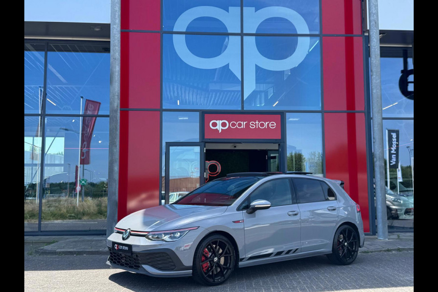 Volkswagen Golf 2.0 TSI GTI Clubsport Panorama LED Head-Up Camera Parksens.