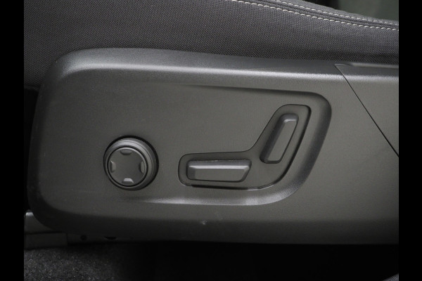 Volvo XC40 1.5 T5 Recharge Inscription | Harman/Kardon | Memory | Camera | Keyless | Cruise | Donkere Hemel | Carplay
