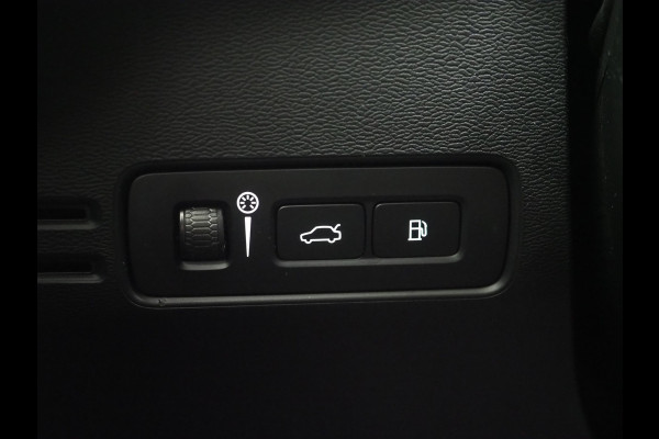 Volvo XC40 1.5 T5 Recharge Inscription | Harman/Kardon | Memory | Camera | Keyless | Cruise | Donkere Hemel | Carplay