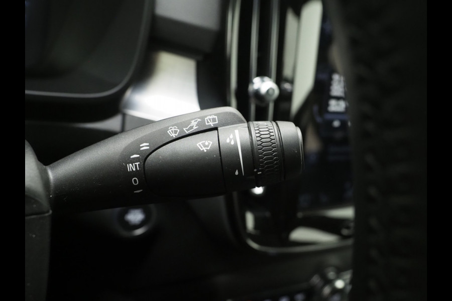 Volvo XC40 1.5 T5 Recharge Inscription | Harman/Kardon | Memory | Camera | Keyless | Cruise | Donkere Hemel | Carplay