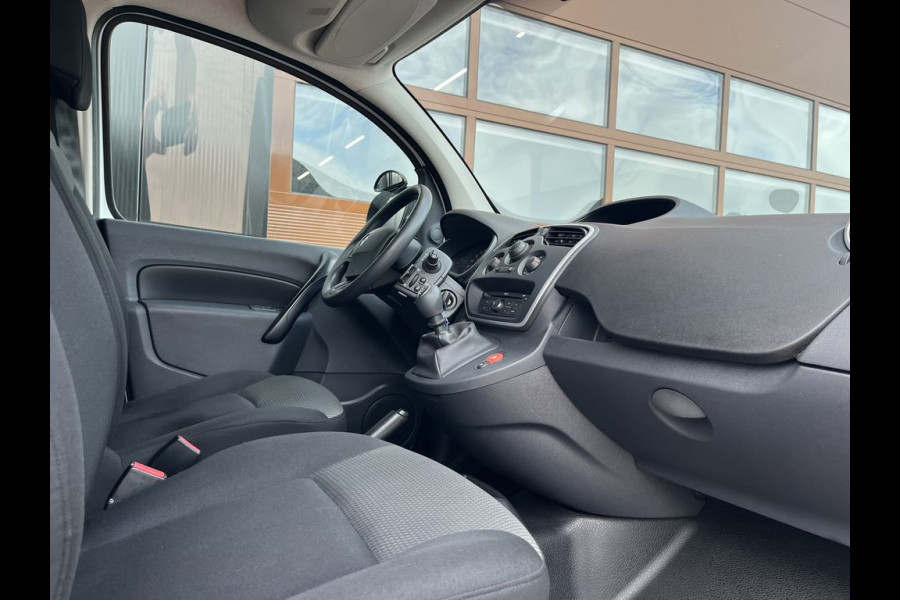 Renault Kangoo Maxi 1.5 Blue dCi 95pk R-link Lease €202 p/m, Airco, Navi, PDC, Trekhaak, Volledig onderhoudshistorie aanwezig