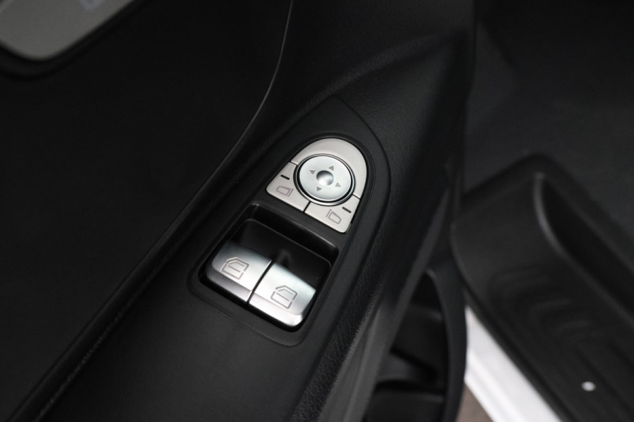 Mercedes-Benz eVito eVito 112 L2 60 kWh Direct leverbaar!