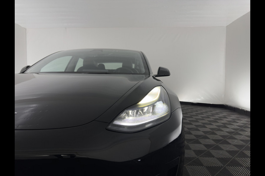 Tesla Model 3 Standard RWD Plus 60 kWh [3-Fase-11kW] {SoH-90%} (INCL-BTW) Aut. *PANO | AUTOPILOT | LEATHER | KEYLESS | FULL-LED | MEMORY-PACK | TOPVIEW | DAB | CARPLAY | DIGI-COCKPIT | LANE-ASSIST | HEATED- COMFORTSEATS | 19"ALU*