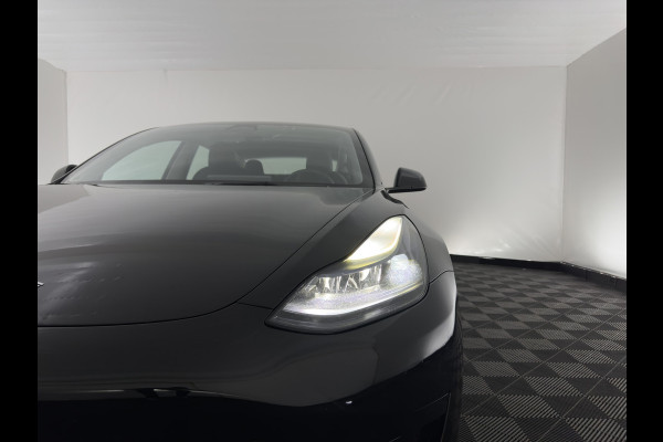Tesla Model 3 Standard RWD Plus 60 kWh [3-Fase-11kW] {SoH-90%} (INCL-BTW) Aut. *PANO | AUTOPILOT | LEATHER | KEYLESS | FULL-LED | MEMORY-PACK | TOPVIEW | DAB | CARPLAY | DIGI-COCKPIT | LANE-ASSIST | HEATED- COMFORTSEATS | 19"ALU*