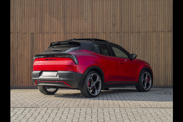 Alfa Romeo junior Elettrica Veloce 54 kWh | Techno Pack | Sport Pack | Pano-dak