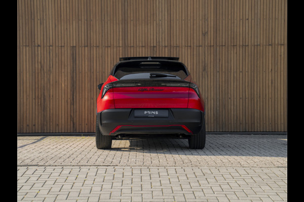 Alfa Romeo junior Elettrica Veloce 54 kWh | Techno Pack | Sport Pack | Pano-dak