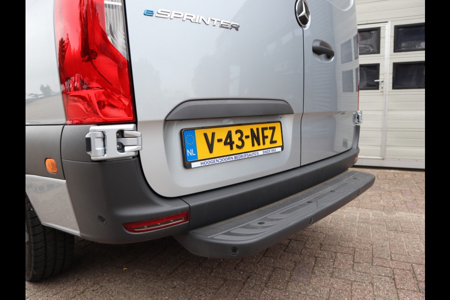 Mercedes-Benz eSprinter 314 L2H2 Accu 56 kWh RWD WLPT 181 km - New Model - Snel laden - LED - Vol Opties