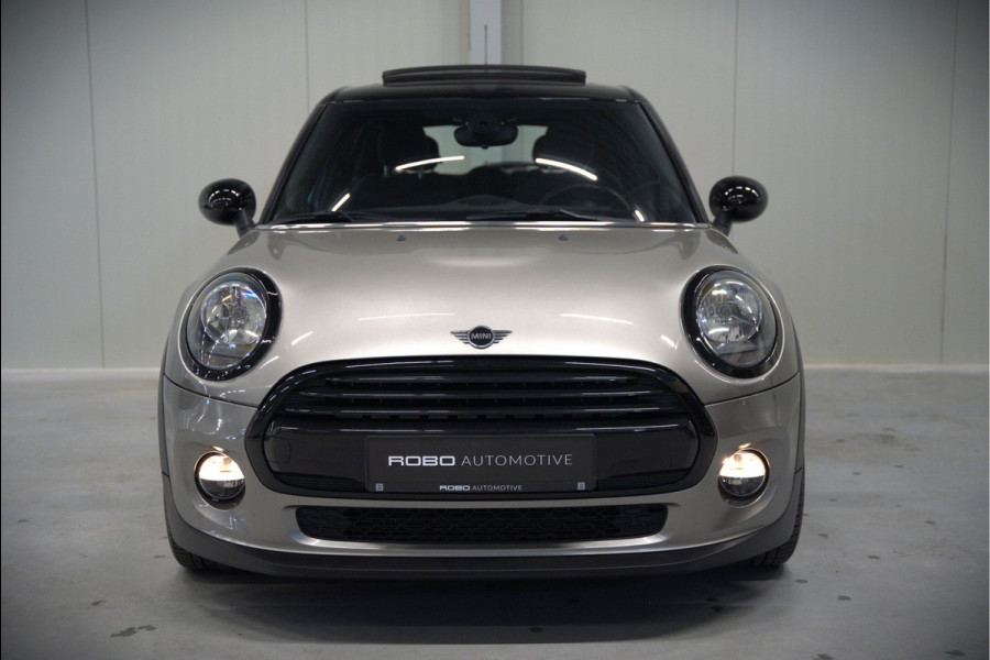 MINI Mini 1.5 Cooper Pepper | Panoramadak | Cruise Control | Apple Carplay | Navigatie | Climate Control | NAP | Dealer Onderhouden | Keyless | Automaat