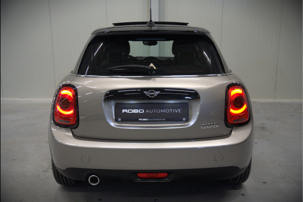 MINI Mini 1.5 Cooper Pepper | Panoramadak | Cruise Control | Apple Carplay | Navigatie | Climate Control | NAP | Dealer Onderhouden | Keyless | Automaat