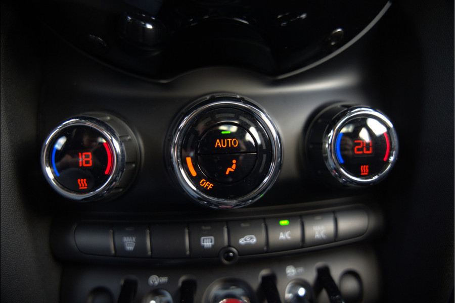 MINI Mini 1.5 Cooper Pepper | Panoramadak | Cruise Control | Apple Carplay | Navigatie | Climate Control | NAP | Dealer Onderhouden | Keyless | Automaat