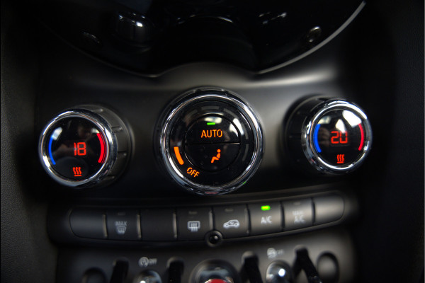 MINI Mini 1.5 Cooper Pepper | Panoramadak | Cruise Control | Apple Carplay | Navigatie | Climate Control | NAP | Dealer Onderhouden | Keyless | Automaat