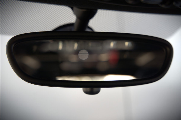 MINI Mini 1.5 Cooper Pepper | Panoramadak | Cruise Control | Apple Carplay | Navigatie | Climate Control | NAP | Dealer Onderhouden | Keyless | Automaat