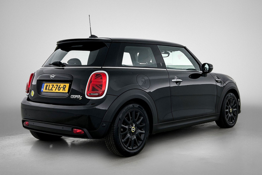 MINI Cooper SE Electric Yours 33 kWh (Dealer OnderH, Carplay, Navi Prof, Leder, Head-up, Parkeersensoren, Etc)