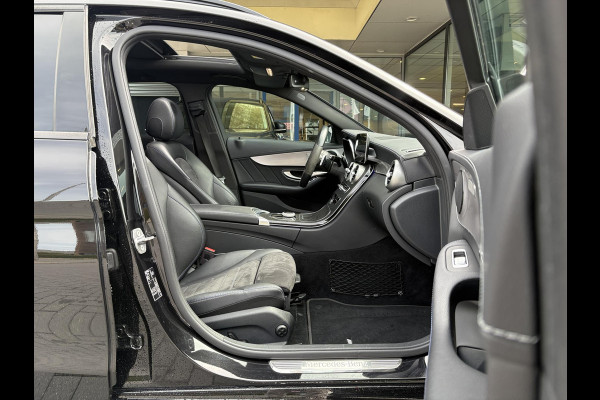 Mercedes-Benz C-Klasse Estate 300e T AMG Line | Plug-in Hybride | PHEV | Panoramadak |  Stoelverwarming | Achteruitrijcamera | Elektrisch verstelbare stoelen | Dealer onderhouden