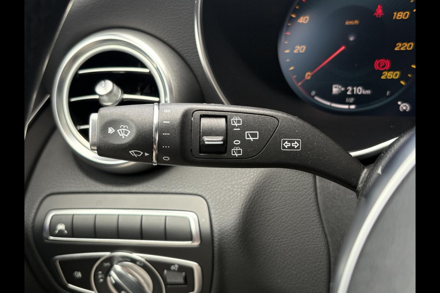 Mercedes-Benz C-Klasse Estate 300e T AMG Line | Plug-in Hybride | PHEV | Panoramadak |  Stoelverwarming | Achteruitrijcamera | Elektrisch verstelbare stoelen | Dealer onderhouden