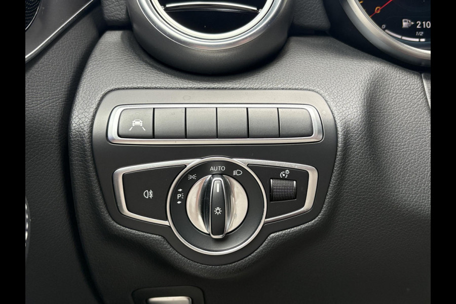 Mercedes-Benz C-Klasse Estate 300e T AMG Line | Plug-in Hybride | PHEV | Panoramadak |  Stoelverwarming | Achteruitrijcamera | Elektrisch verstelbare stoelen | Dealer onderhouden