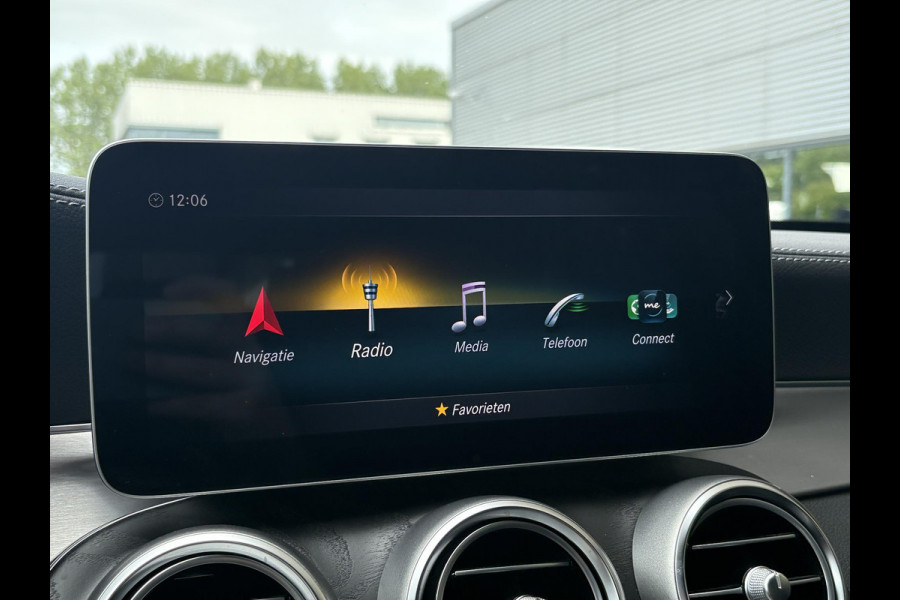 Mercedes-Benz C-Klasse Estate 300e T AMG Line | Plug-in Hybride | PHEV | Panoramadak |  Stoelverwarming | Achteruitrijcamera | Elektrisch verstelbare stoelen | Dealer onderhouden