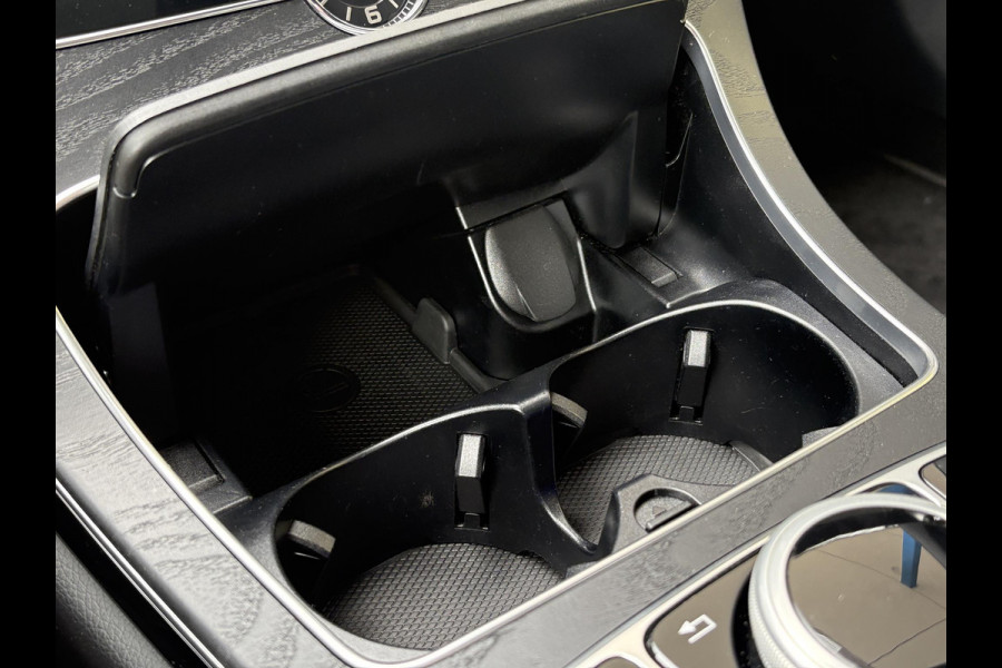 Mercedes-Benz C-Klasse Estate 300e T AMG Line | Plug-in Hybride | PHEV | Panoramadak |  Stoelverwarming | Achteruitrijcamera | Elektrisch verstelbare stoelen | Dealer onderhouden