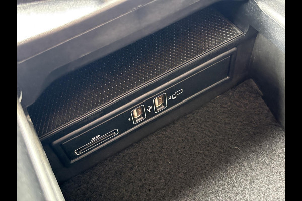 Mercedes-Benz C-Klasse Estate 300e T AMG Line | Plug-in Hybride | PHEV | Panoramadak |  Stoelverwarming | Achteruitrijcamera | Elektrisch verstelbare stoelen | Dealer onderhouden