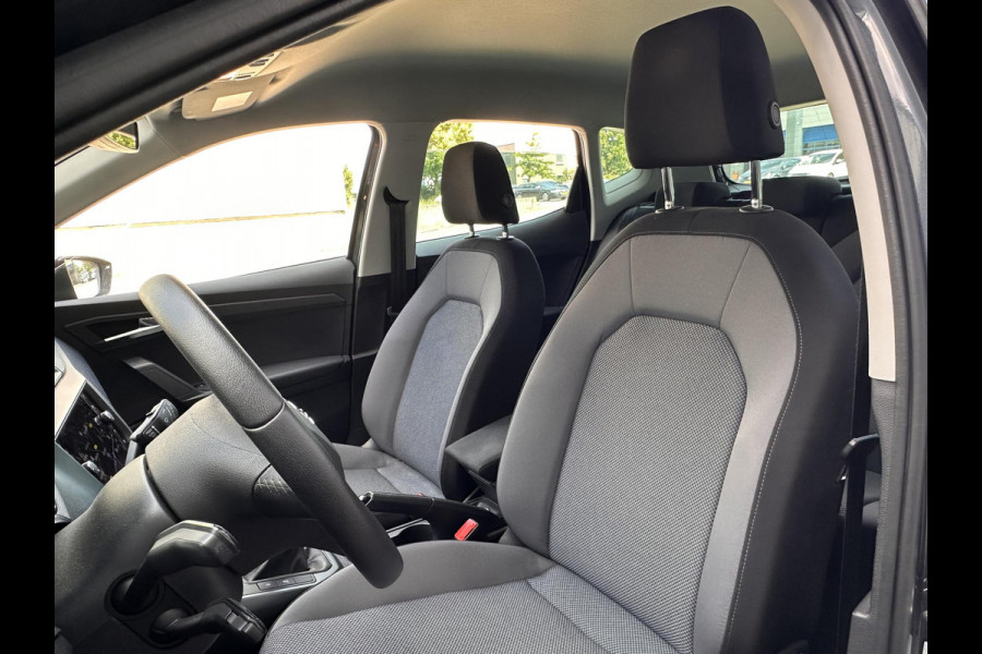 Seat Arona 1.0 TSI Style Business Intense | Achteruitrij Camera | Trekhaak | Addaptive CC | Climate | Carplay | Navi |