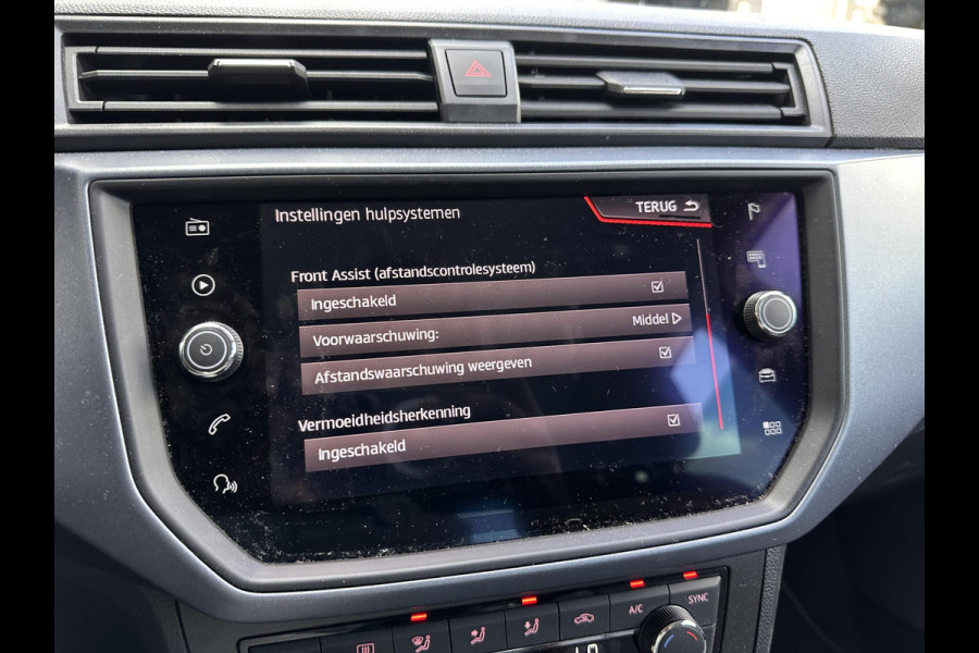 Seat Arona 1.0 TSI Style Business Intense | Achteruitrij Camera | Trekhaak | Addaptive CC | Climate | Carplay | Navi |