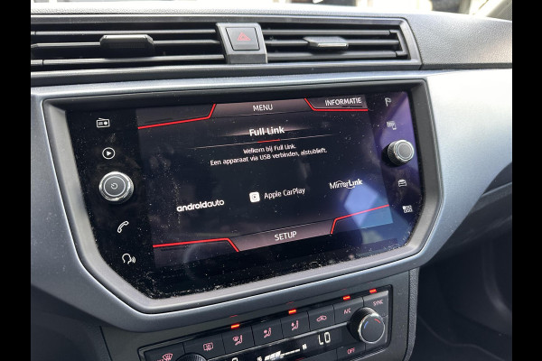 Seat Arona 1.0 TSI Style Business Intense | Achteruitrij Camera | Trekhaak | Addaptive CC | Climate | Carplay | Navi |