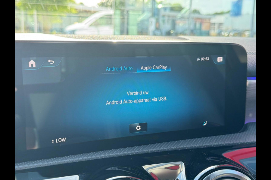 Mercedes-Benz A-Klasse 250 e AMG | Panorama | Ambient Lighting | Carplay | Camera | BTW |