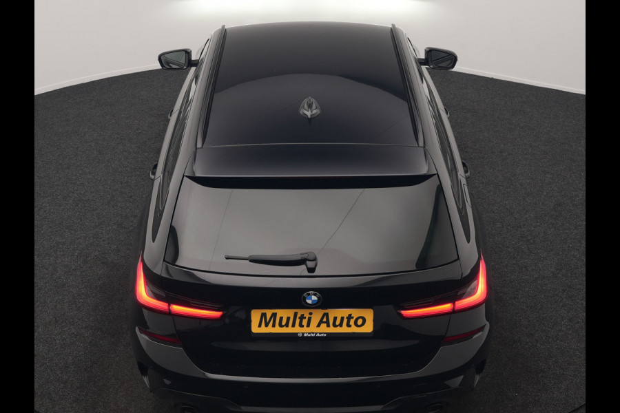 BMW 3 Serie Touring 330e M Sport PHEV 293pk Dealer O.H. | Trekhaak Af Fabriek | Adaptive Cruise | Head Up | 360 Camera | Adaptief Onderstel | Alcantara Sportstoelen & Stuur Verwarmd | Laser LED | Sfeerverlichting | Keyless | Blis | Apple Carplay | Plug In Hybrid |