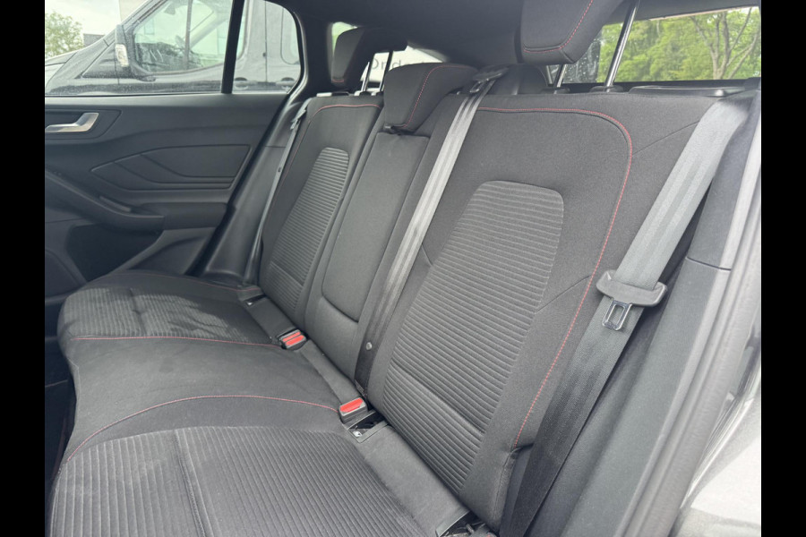 Ford FOCUS Wagon 1.0 EcoBoost Hybrid ST Line X | SCI | 155 PK | Winter Pack | Driver Assistance Pack | AGR Stoel | Achteruitrijcamera | Adaptieve Cruise