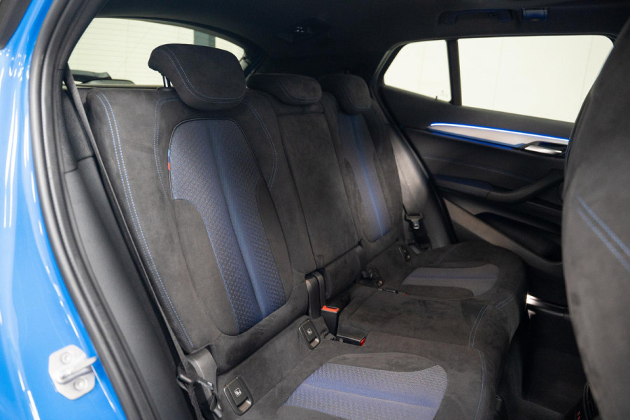 BMW X2 M35i High Executive*KUIPSTOEL*PANO*MILLTEK*CAM*HK*