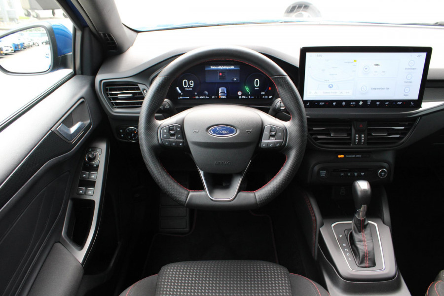 Ford Focus 1.0 EcoBoost 155 PK Hybrid ST Line X AUTOMAAT | Panoramadak | Camera | Winterpack | Adaptieve Cruise Control | BLIS |